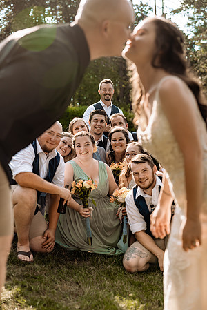 Nick-Melissa-backyard-Oregon-Wedding-2022-27