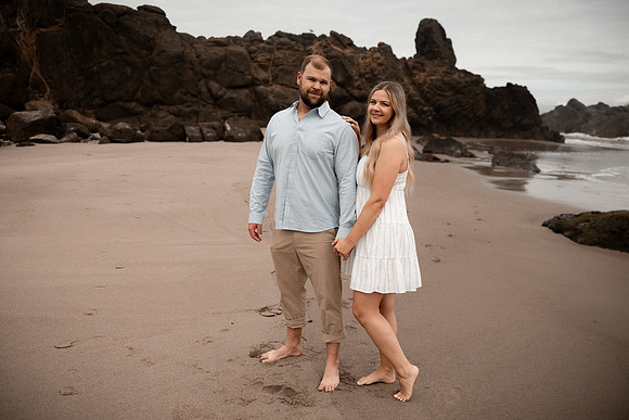 Thommy-Caroline-Oregon-Coast-Engagement-Proposal-Photographer-16