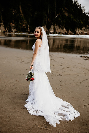 Kacey-Short-Sand-Beach-Tillamook-Oregon-Elopement (86 of 128)