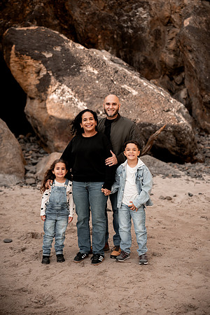 Kristina-family-photos-2025-Hug-Point-Oregon (6 of 51)