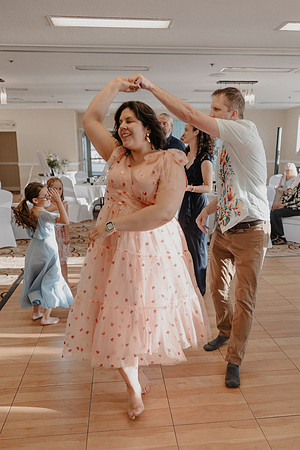Marcus-Lori-Chinook-Winds-Seafood-Grille-Lincoln-City-Oregon-Wedding-Photos (386 of 477)