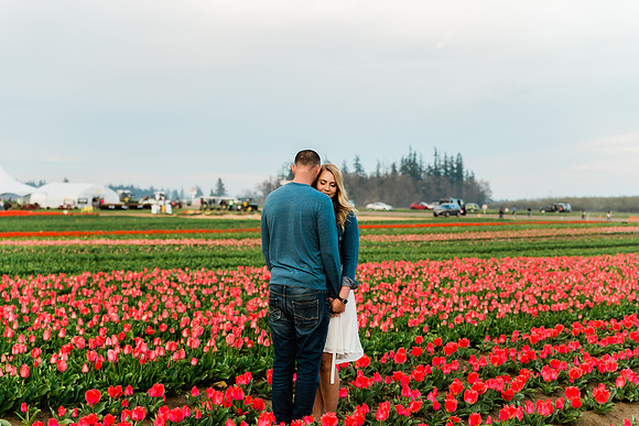 Kyle-Hannah-Wooden-Shoe-Tulip-Festival-Couples-Photos-2021-8814