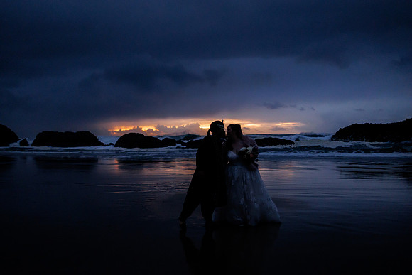 Tandi-Bobby-Seal-Rock-Oregon-Intimate-Elopement-photos-0630