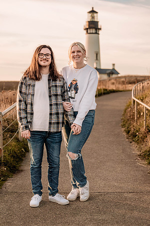 Jake-Yaquina-Head-Surprise-Proposal-Newport-Oregon-9411