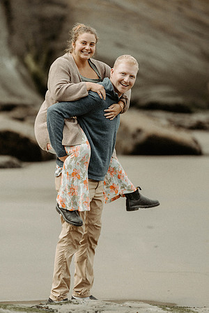 Andy-Engagement-Otter-Crest-Oregon-Photos (18 of 29)
