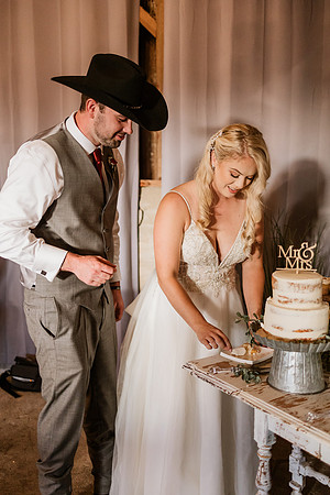 Gage-Mckayla-Adeline-Farm-Wedding-Photos-2021-0393