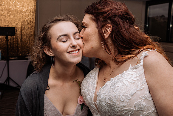 Jeff-April-Inn-Spanish-Head-Lincoln-City-oregon-Wedding-2022 (370 of 299)