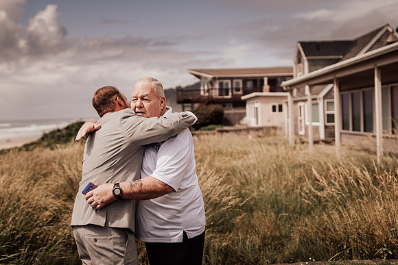Annie-Ryan-Lincoln-city-roads-end-park-oregon-elopement-photos-63