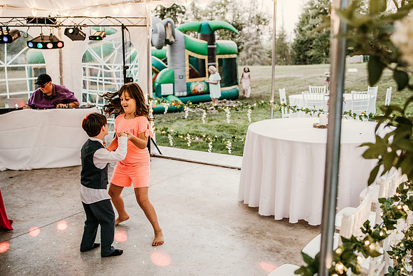 Connor-Cierra-Ranier-Washington-Barn-Rustic-Wedding-Washington-Wedding-Photos-0865
