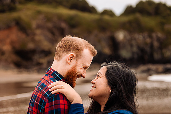 Dylan-Johanna-Fogarty-Creek-Oregon-Engagement-Maternity-Photos (36 of 49)