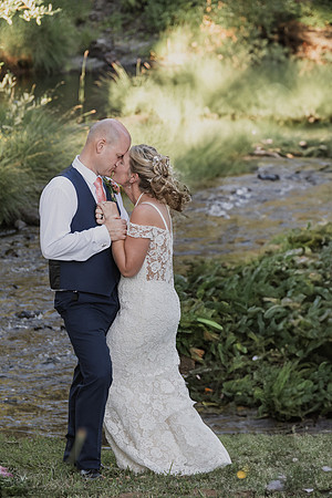Derrick-Kenzie-Navarra-Gardens-Willamina-Oregon-Wedding-Photos (354 of 436)