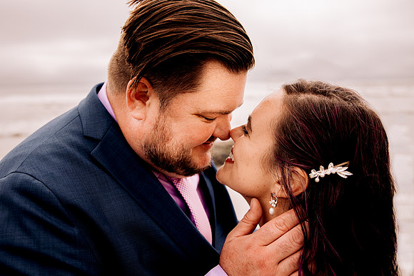Joe-inn-at-spanish-head-lincoln-city-oregon-wedding-76