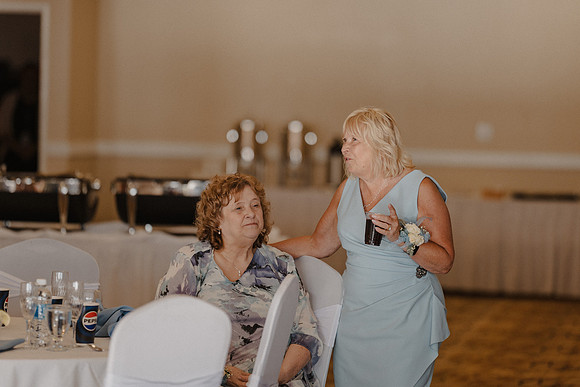 Marcus-Lori-Chinook-Winds-Seafood-Grille-Lincoln-City-Oregon-Wedding-Photos (320 of 477)