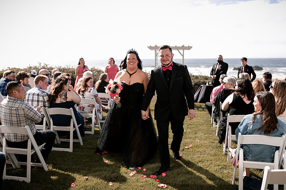 Christian-Brandi-Lincoln-City-Wedding-Photos 1 (9)