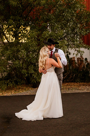Gage-Mckayla-Adeline-Farm-Wedding-Photos-2021-0407