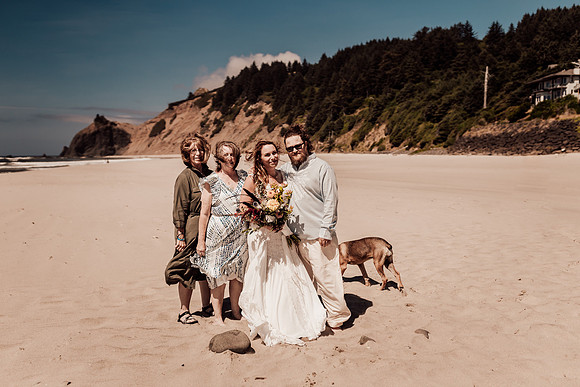 Ty-Sandy-lincoln-city-oregon-roads-end-elopement-photographer-9631