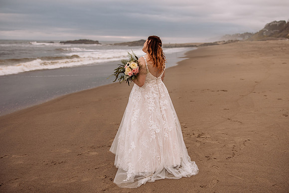 Jeff-April-Inn-Spanish-Head-Lincoln-City-oregon-Wedding-2022 (327 of 299)