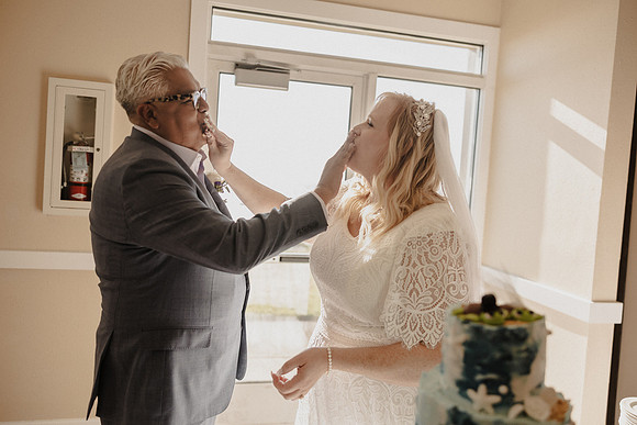 Marcus-Lori-Chinook-Winds-Seafood-Grille-Lincoln-City-Oregon-Wedding-Photos (282 of 477)