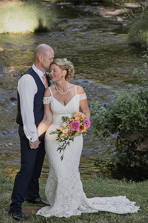 Derrick-Kenzie-Navarra-Gardens-Willamina-Oregon-Wedding-Photos (344 of 436)