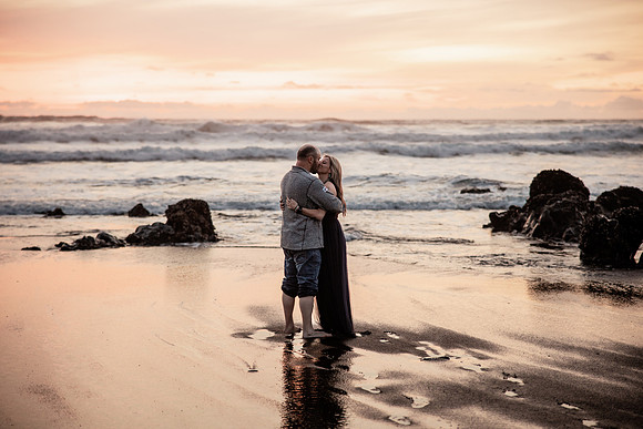 Stuart-Monique-Lincoln-City-Fogarty-creek-Oregon-Couples-Photos-3613