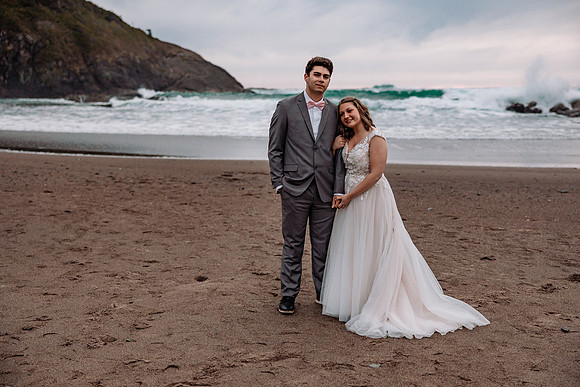 Eric-Kylee-Fishing-Rock-Elopement-Depoe-Bay-0regon-Photos-5290