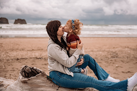 Katy-Family-Photos-2024-Rockaway-Oregon (25 of 38)