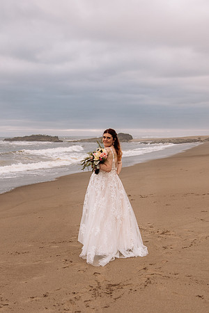 Jeff-April-Inn-Spanish-Head-Lincoln-City-oregon-Wedding-2022 (331 of 299)