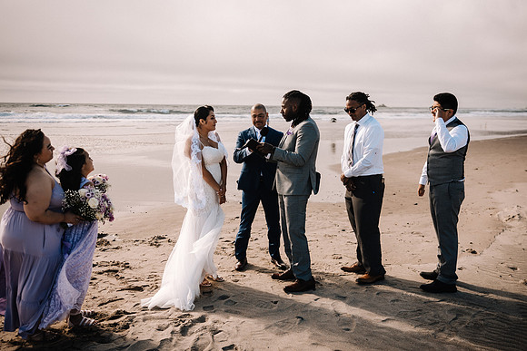 Xavier-Eva-Elopement-Roads-End-13