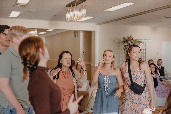 Marcus-Lori-Chinook-Winds-Seafood-Grille-Lincoln-City-Oregon-Wedding-Photos (358 of 477)