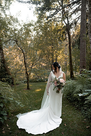 Ryan-Lynsie-Bridal-Veil-Lakes-Portland-Oregon-Weddingg-42