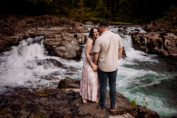Keenan-lacey-Lucia-Falls-Washington-Engagement (19 of 53)
