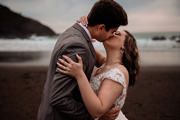 Eric-Kylee-Orona-Lincoln-City-Fogarty-creek-Oregon-Couples-Photos-5284