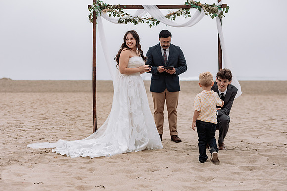 Nate-Bella-Lincoln-City-Oregon-Intimate-Beach-Wedding-Photo-23