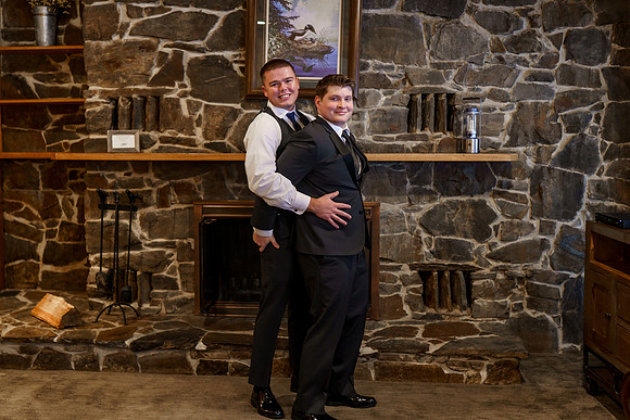 Tyler-Brittani-Lake-Priest-Idaho-Winter-Snow-Wedding-2021-02876