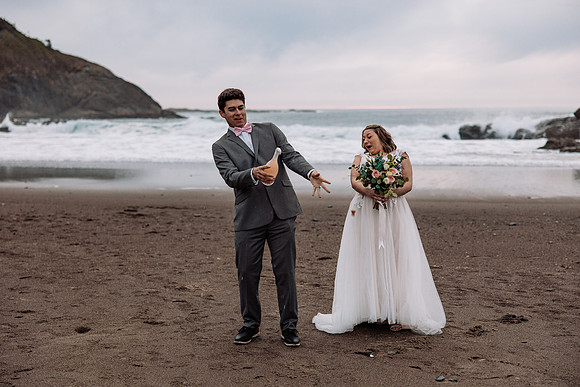 Eric-Kylee-Fishing-Rock-Elopement-Depoe-Bay-0regon-Photos-5195