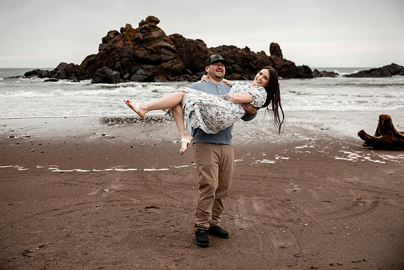 Destiny-Makala-Family-Photos-2025-Depoe-bay-Oregon (32 of 72)