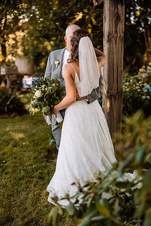 Chris-Victoria-Wedding-Photos-2022-Oregon-PORTRAITS (19)