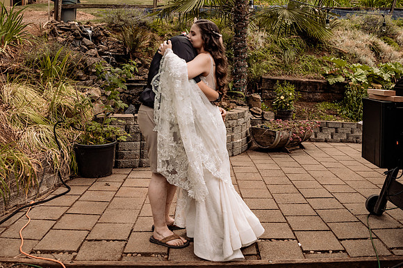 Nick-Melissa-backyard-Oregon-Wedding-2022-6