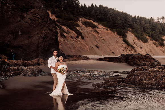 Anthony-Drayann-roadsend-lincoln-city-oregon-elopement-photos-8002