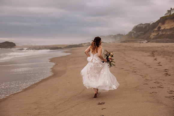 Jeff-April-Inn-Spanish-Head-Lincoln-City-oregon-Wedding-2022 (307 of 299)