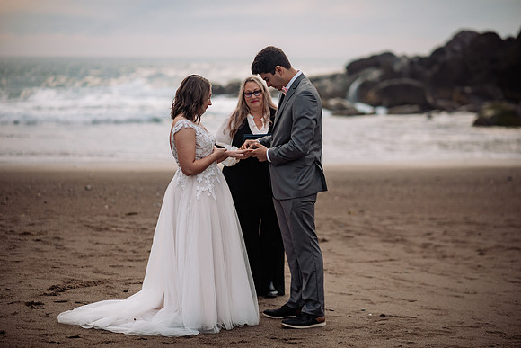 Eric-Kylee-Fishing-Rock-Elopement-Depoe-Bay-0regon-Photos-9287