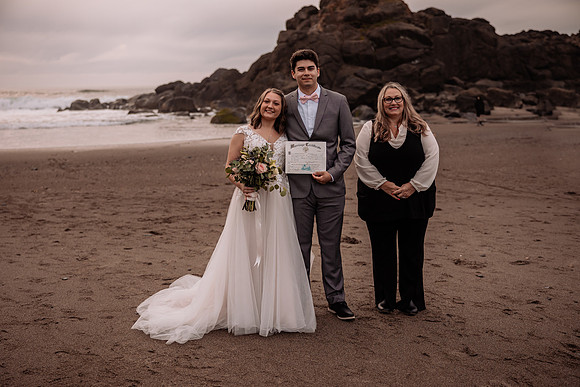 Eric-Kylee-Orona-Lincoln-City-Fogarty-creek-Oregon-Couples-Photos-4739