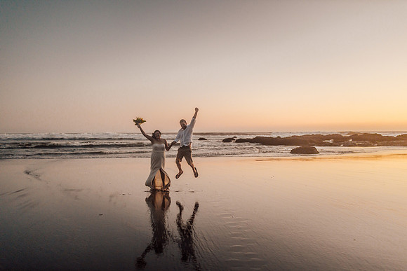 Anthony-Drayann-roadsend-lincoln-city-oregon-elopement-photos-8237-2