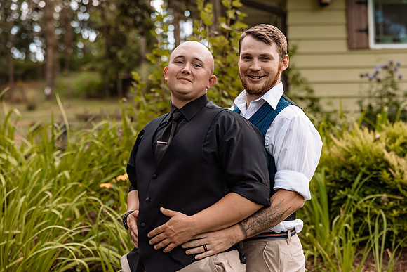 Nick-Melissa-backyard-Oregon-Wedding-2022-24