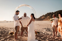 Anthony-Drayann-roadsend-lincoln-city-oregon-elopement-photos-7301