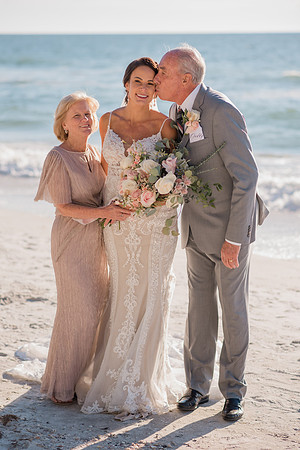Bennett-Tamra-Sunset-Beach-House-Wedding-Saint-Peterburg-Florida-2021-2392
