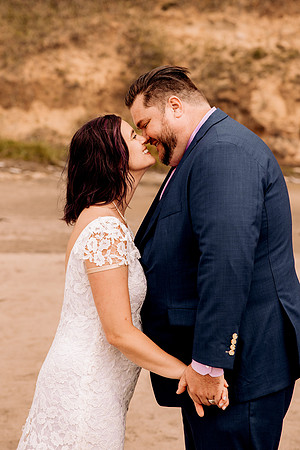 Joe-inn-at-spanish-head-lincoln-city-oregon-wedding-90