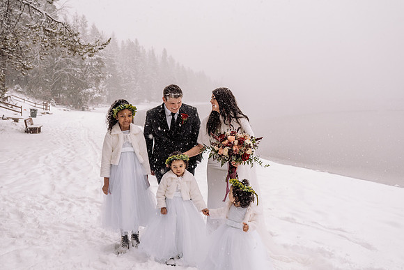 Tyler-Brittani-Lake-Priest-Idaho-Winter-Snow-Wedding-2021-03826
