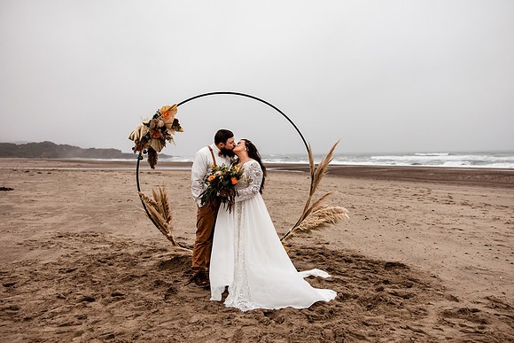 Mike-Katie-Depoe-Bay-Oregon-Elopement-Photos-0644