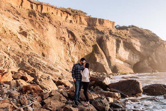 brittani-Nick-Otter-Crest-Couples-Photo-Session-Oregon-0672
